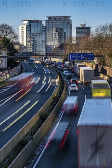 The A40 motorway, Ruhrschnellweg, in Essen, city skyline, Evonik office building, traffic jam in