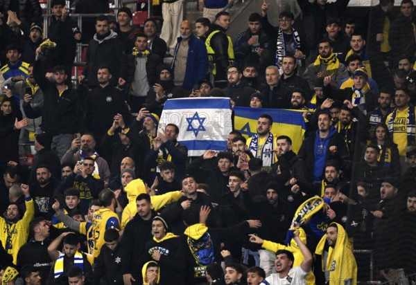 Fan block, fans of Maccabi Tel Aviv FC with Israel flag, national flag, Europa League, MHPArena,