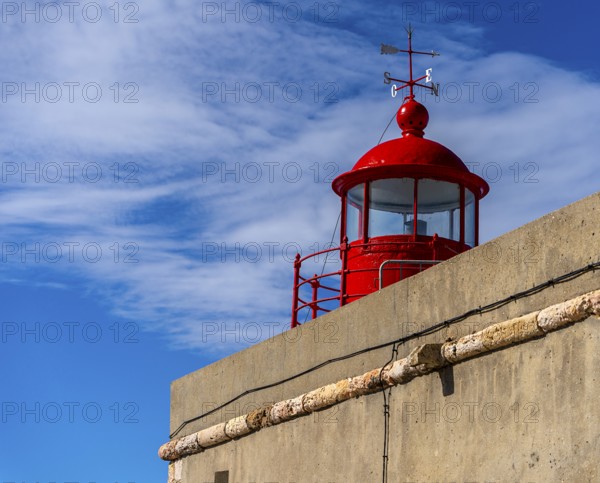The Farol de Nazare lighthouse, an annual meeting point in autumn to watch the big waves on the