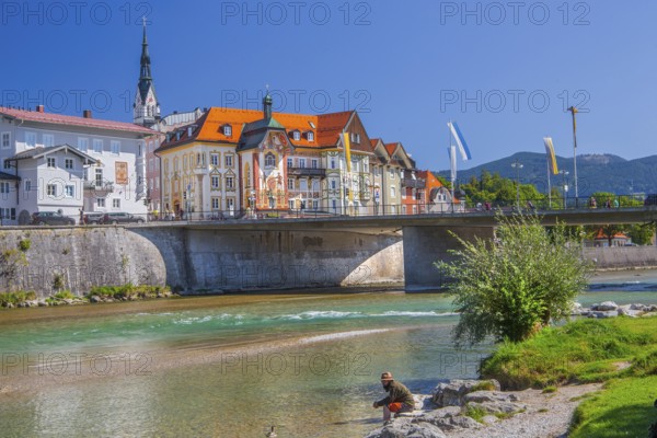 Isar bank with Isar bridge, parish church tower and Marienstift or Krugledererhaus, Bad Tölz.