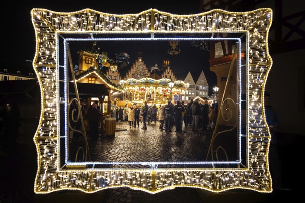 With the lighting on the Mrs. Holle Christmas tree, a 30-meter high Nordmann fir tree, the
