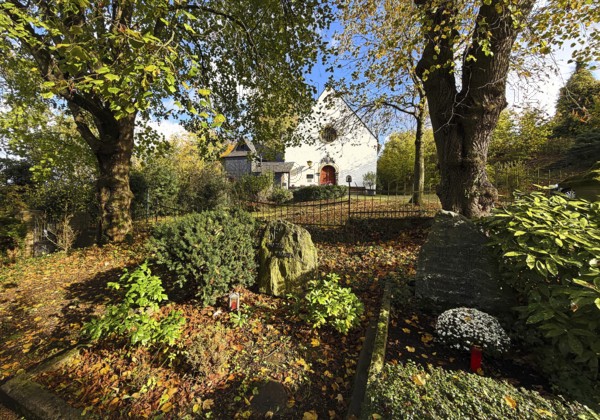 Old tombs at the castle cemetery at the Michaelskapelle, Bad Godesberg, Bonn, North