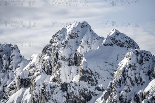 View of snowy Waxenstein, view from Längenfelderkopf in winter, Wetterstein Mountains,