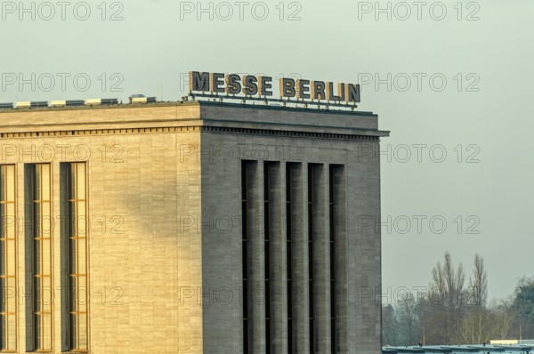Hall of Honor, reception hall at the main entrance to Messe Berlin, monument protection, National