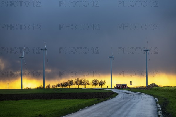 Königshovener Höhe onshore wind farm, on the A44 motorway near Bedburg, in front of the Jackerath