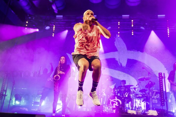 Mal Élevé (Pablo Charlemoine), singer of Irie Révoltés live on Irieunion - Le Re-Tour pour une