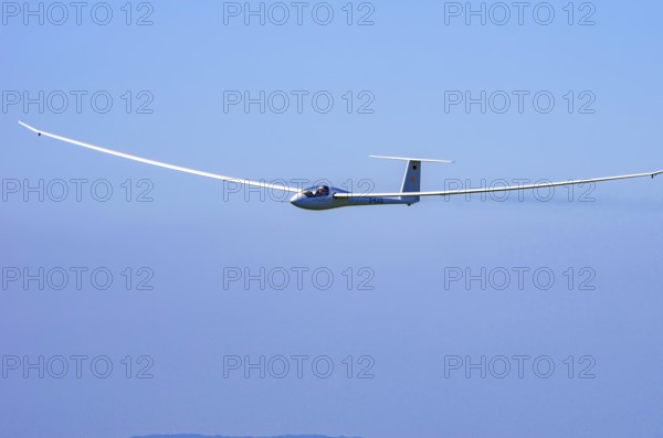 A Schempp-Hirth Nimbus 4M motor glider, D-KAOL registration, during a screening as part of an air