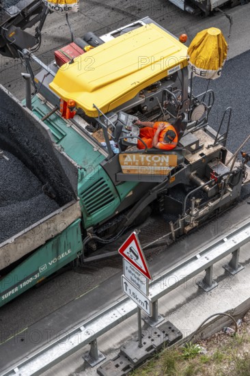 Rehabilitation of the A52 motorway near Essen, an 8 km long section between the Essen-Kettwig