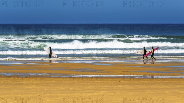 Surfer on Contis beach, Saint Julien en Born, Saint-Julien-en-Born, Landes, France