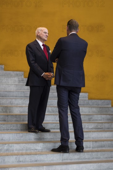 Henry Kravis (co-owner of investment company KKR) and Mathias Döpfner (CEO of Axel Springer SE)