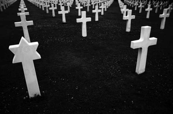 Jewish grave, gravestones, war graves, soldiers' graves, military cemetery, Normandy American