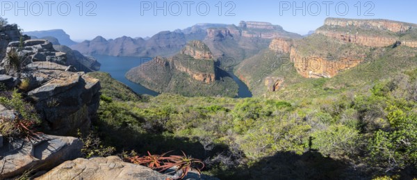 Panorama, Blyde River Canyon with Three Rondawels peak, view of canyon with Blyde River and Table