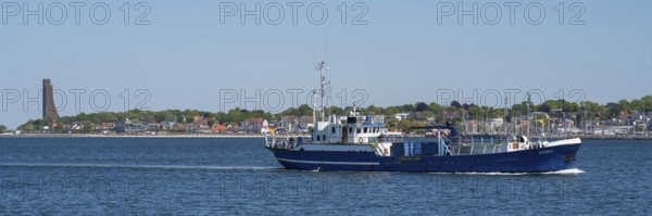 Naval memorial, beach, ship, Laboe, Baltic seaside resort, fjord, Baltic Sea, North Frisia,