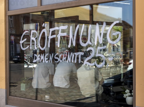 Hairdressing salon, new opening, Friedrich-Ebert-Straße, Potsdam, Brandenburg, Germany