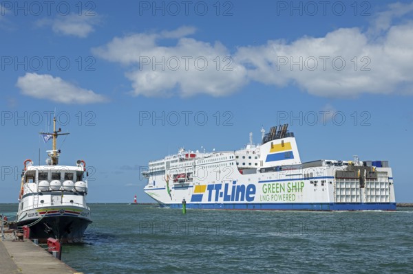 TT-Line ferry Peter Pan leaving, excursion boat, Warnow, Warnemünde, Rostock, Mecklenburg-Western