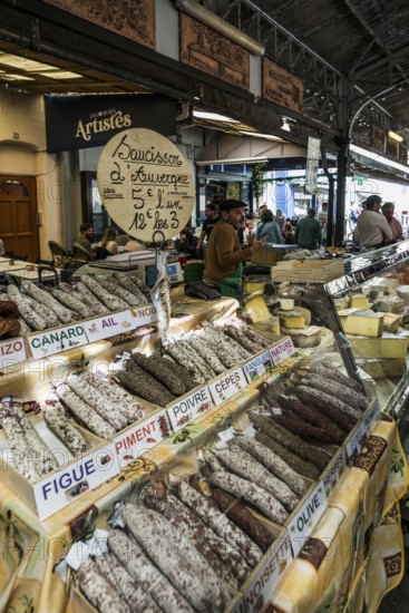 Market stall with jumble, market hall, Marche Provencal, Antibes, Provence Alpes Côte d'Azur, South