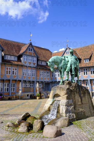 Town market, market square with town hall and monument to Duke August the Younger, Wolfenbüttel,
