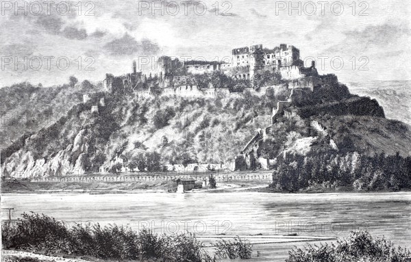 Rheinfels Castle is the ruin of a Spornburg on a ridge between the left bank of the Rhine and the