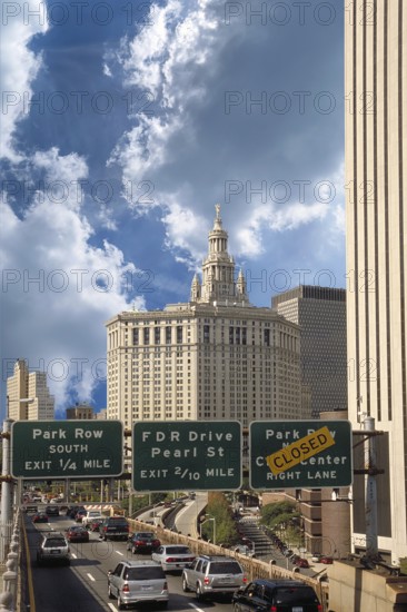 David N. Dinkins Municipal Building, municipal administration building in the borough of Manhattan,