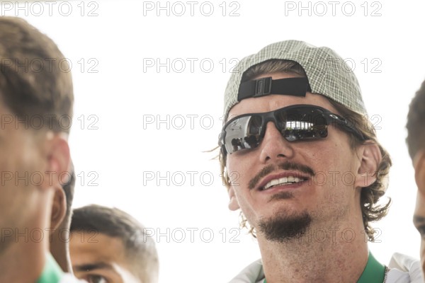 Nick Woltemade. Portrait. Reception in the state capital Stuttgart after VfB Stuttgart's victory in