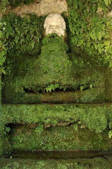 Fountain of the Nymphaeum, Renaissance garden of the Villa d'Este, water features, fountains,