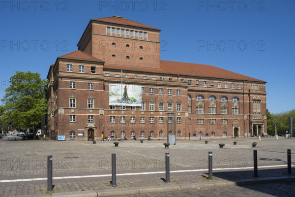 Opera House, Theatre, Town Hall Square, Rathausplatz, Kiel, Kiel Fjord, Baltic Sea,