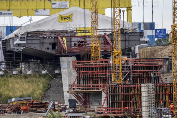 Rhine bridge Duisburg-Neuenkamp, motorway A40, start of construction of the second bridge, bridge