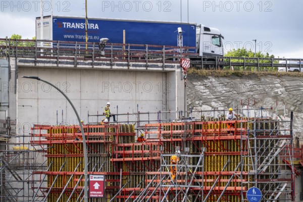 Rhine bridge Duisburg-Neuenkamp, motorway A40, start of construction of the second bridge, bridge