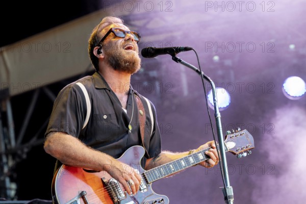 Dan Auerbach, guitarist, singer, The Black Keys, Rock, Blues, USA, live open air at the Citadel