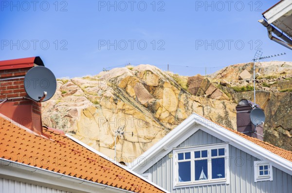 Structures of residential architecture with settlement character in the city centre of Lysekil,