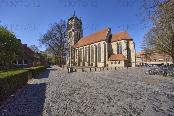Church of Our Lady, Überwasserkirche, Gothic architecture, church, cobblestone square, trees,