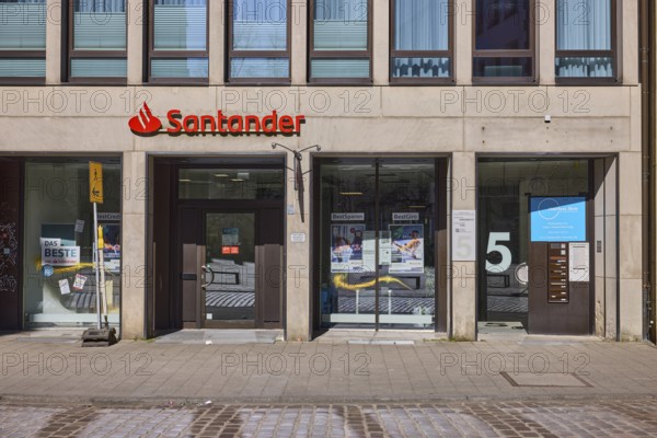 Branch of Santander, Santander Consumer Bank AG, modern architecture, Alter stony path street,