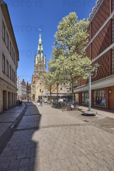 Stadthausturm, architectural style neo-renaissance, architect Alfred Hensen, tower, pedestrian