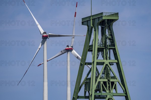 Structural change, headframe of the former Lohberg colliery in Dinslaken, 70 metres high, wind farm