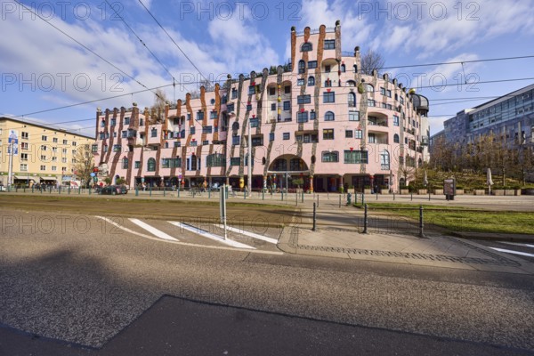 Green Citadel, architect Friedensreich Hundertwasser, modern architecture, street, pedestrian