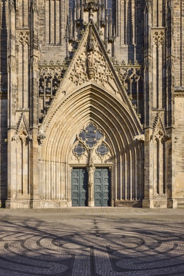 Magdeburg Cathedral, sandstone architecture, entrance portal, door, Magdeburg, state capital,