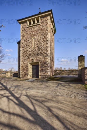 City fortification, defence defence tower, city wall, footpath, old town, shadow, blue sky, cumulus
