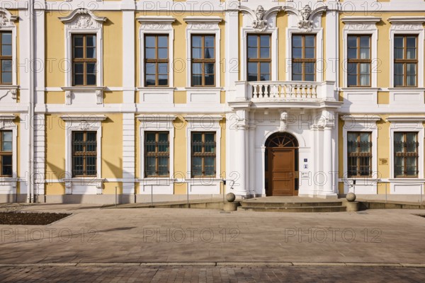 State parliament, historic houses, baroque architectural style, facade, window, entrance area,
