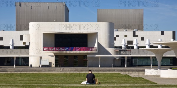 Georg-Büchner-Platz, concrete strip and grass strip with state theatre, public square, Darmstadt,