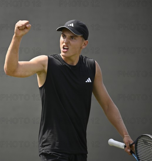 Justin Engel GER Cheers Emotion Gesture Gesture Tennis, ATP 250, BOSS Open 2025, Stuttgart,