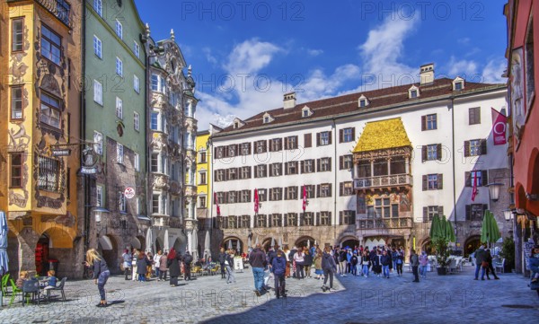 Herzog-Friedrich-Strasse in the historic city centre with the Golden Roof, Innsbruck, Inntal,