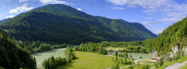 Isar, outlet of the Sylvenstein reservoir, reservoir, Sylvensteinsee, Isar valley, Lenggries, Upper