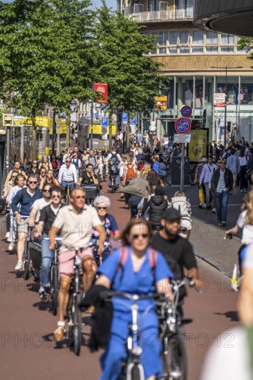 Central cycle path along the Vredenburg, in the city centre of Utrecht, lanes for pedestrians,