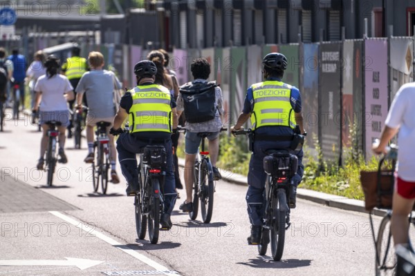 Central cycle path on the Vredenburg, in the city centre of Utrecht, lanes for pedestrians,
