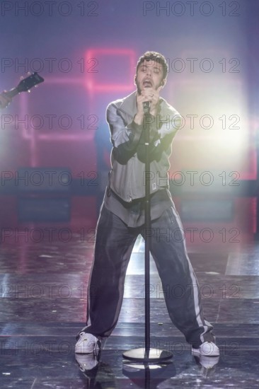 Luca Hänni with the song Love is a lie at the Beatrice Egli Show in Studio Berlin Adlershof on 08