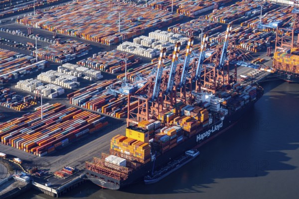 Eurogate container terminal, container ship, export, cargo ship, port, logistics, economy, Elbe,