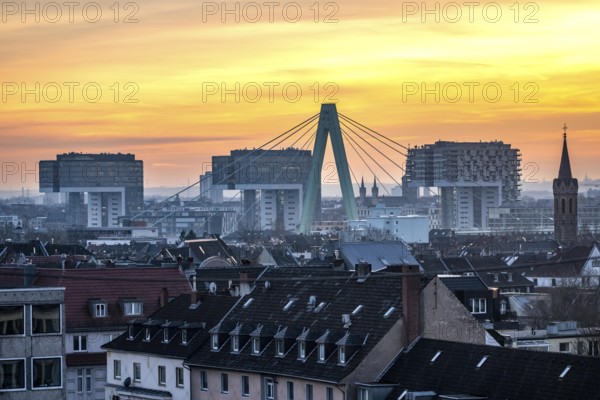 View over the city center of Cologne, residential buildings in Cologne-Deutz in front, pillar of