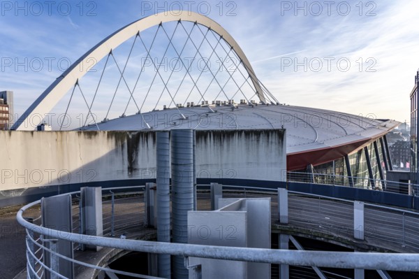 Roof with arched support structure of the Lanxess Arena, Cologne Arena, multifunctional hall,