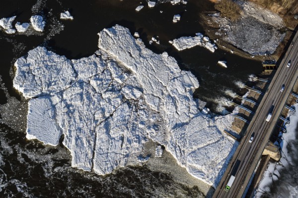 Geesthacht, Elbe bridge with dam, Elbe bridge, dam, barrage, water regulation, Elbe, water, ice,