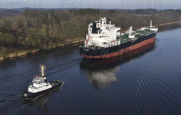 Tanker, oil tanker MIAMI LIGHT sails with a tug through the Kiel Canal, NOK, Kiel Canal, Kiel